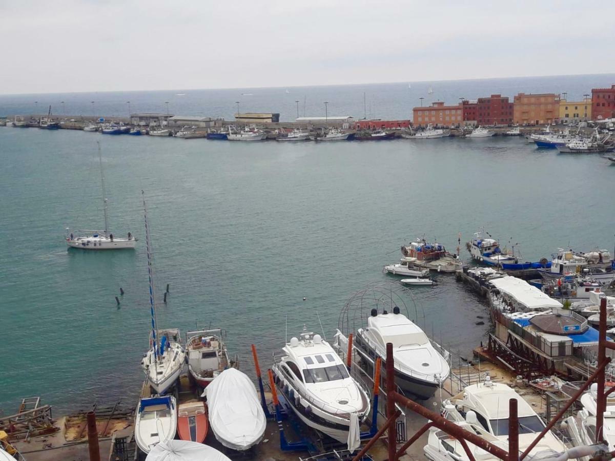 La Finestrella Dell'Arte Un Orizzonte Da Guardare Apartment Anzio Bagian luar foto